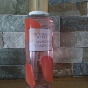 Victoria secret wild strawberry champagne